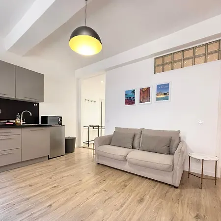 Old Town Charming Separate Bedroom - Ac Apartment Nice