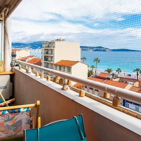 Modern 2-bedroom Sea View, Air Conditioning, Balcony Apartment Nice