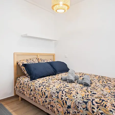 Apartment Renting - 2philibert - Bohemian Terrace Port & Promenade