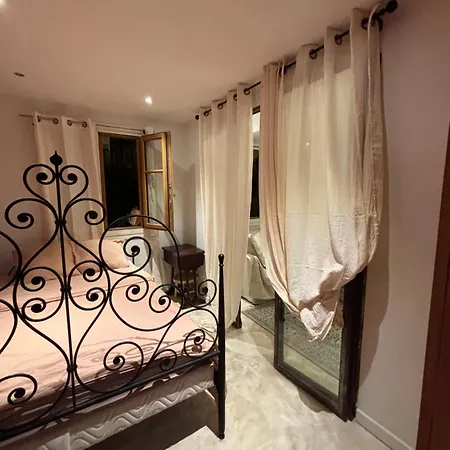 Le Cocon Des Serruriers Apartment