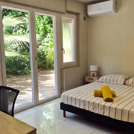 T4 Moderne Climatise - Parking Prive- Terrasse - - *
