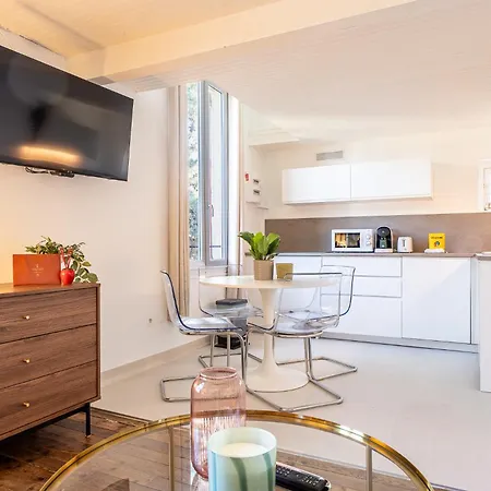 Apartment La Chaise Bleue *