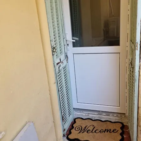 Peace Holidays'z Apartment Nice