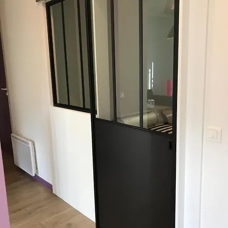 Au Calme Centre Liberation Apartment