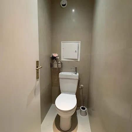 Tres Joli Apparemment A 50 Metres De La *