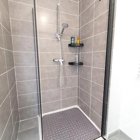 Bright With Terrace And Wi-fi Apartment *