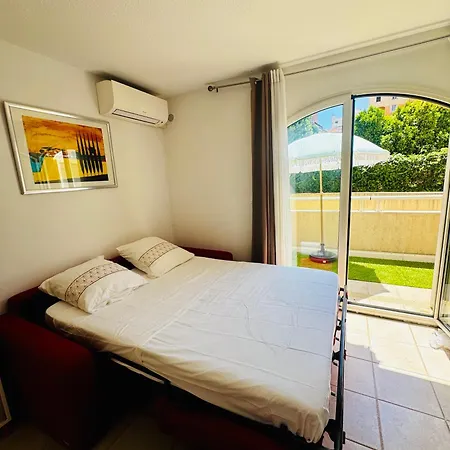 - Cosy Le Rouge Avec Terrasse Nice