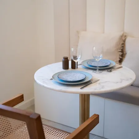 Mediterranean Getaway Old Apartment *