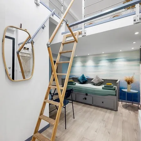 Vr Mezzanine Au Coeur Du Vieux Apartment