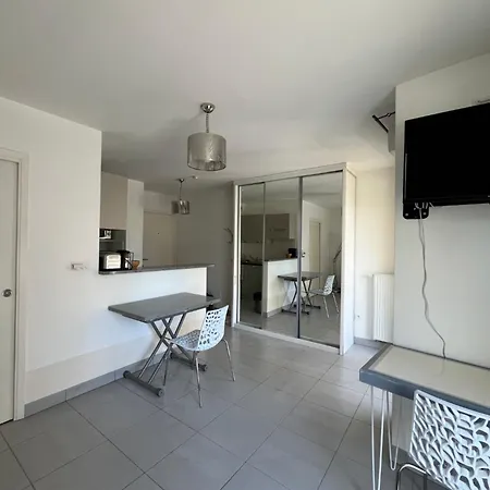 Valrose Apartment *