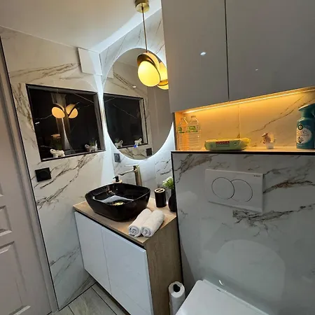 Charming New For 4 People - Garibaldi & Tram Apartment Nice