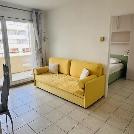 Azurea 2p Lumineux, Plage, Parking, Clim Apartment