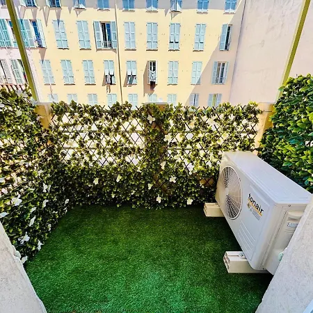 Apartment New Designer Ac Wifi Near Train Station *