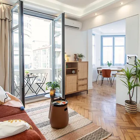 L23 Staywizus - 1 Bdr Shakespeare 2 Balconies - Clim & Wifi Apartment