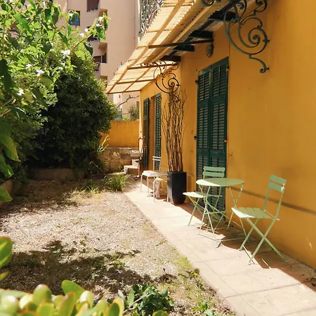 Apartment T1 - Cocon Dore Et Jardin Secret, Liberation