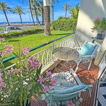 Rare Seafront Garden On Promenade *