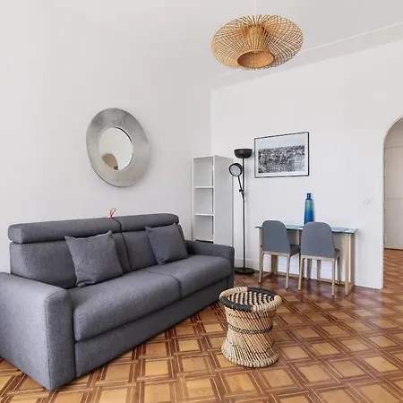 Apartment Charming With Balcony & Sea View Nice