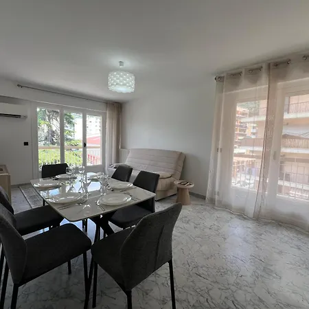 Familial T3 Terrasse, Clim & Parking Gratuit Apartment Nice