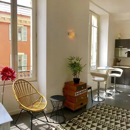 Place Massena View Apartment *