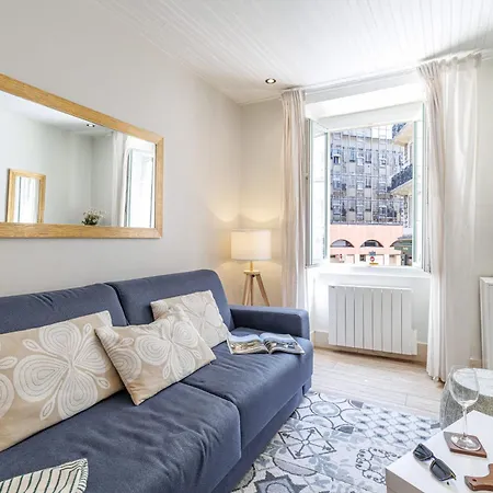 My Casa - Bonaparte 17 - Superb Old Town Apartment *