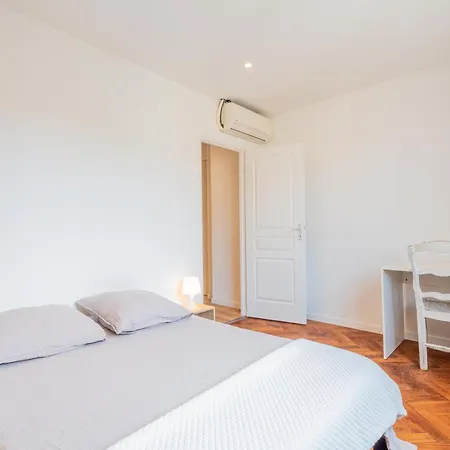 Apartment Hyper Center Fully Renovated Air Conditioning Nice
