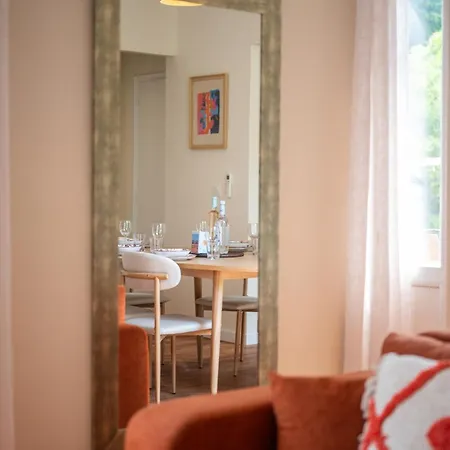 Spacious In Port Of Apartment