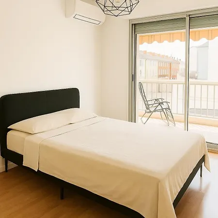 T2 Climatise A Deux Pas Du Port Apartment
