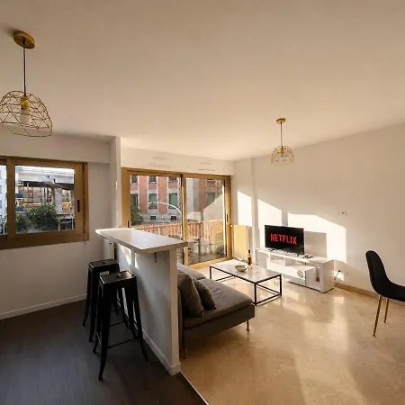 Grand Moderne Centre Apartment Nice