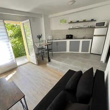 Renovated In Nice! 5-minute Walk From The Sea! *