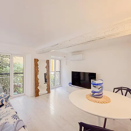 Escale Mediterraneenne - 4pers, Wifi, Ac Apartment *