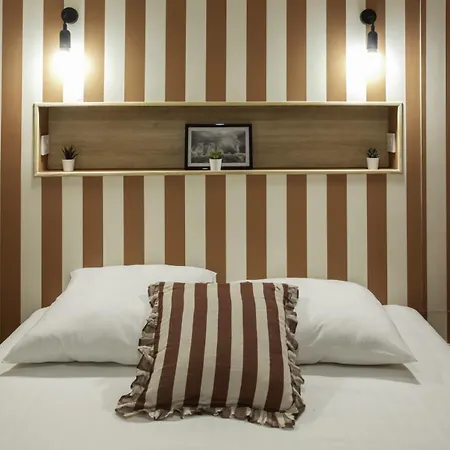 Apartment #20 Staywizus - 1 Bdr Heart Of Old Town Ac Wifi 5 Mins To Sea Nice