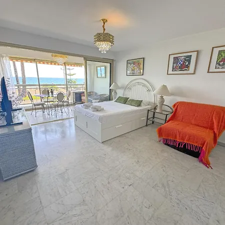 Sea Front Pearl Promenade France Apartment