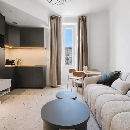 Apartment Carre D Or 2 Pieces Climatise Proche Nice