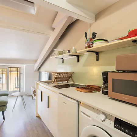 Apartment Proche De La Gare Nice
