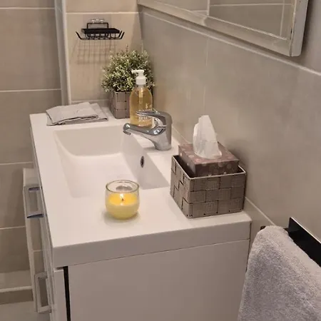 Apartment Ecrin De Verdure Au Calme Cosy Nice