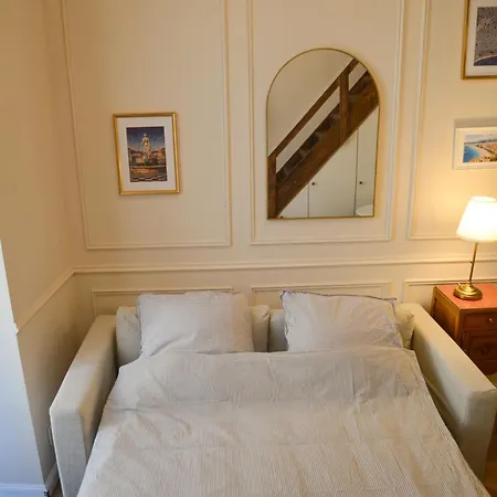 Chic Parisian Nice
