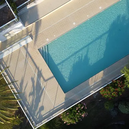 Avec Jardin Et Piscine Apartment *