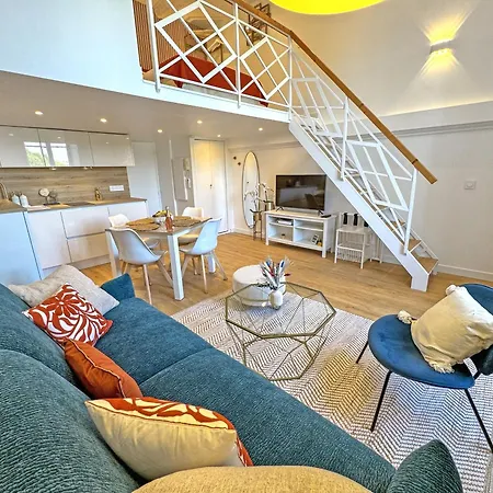 Apartment Elegant Seafront Loft Old Town *