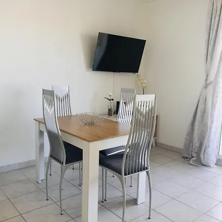 Azurea 2p Lumineux, Plage, Parking, Clim Nice
