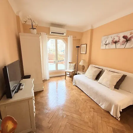 A 2 Minutes De La Mer, Clim Apartment Nice