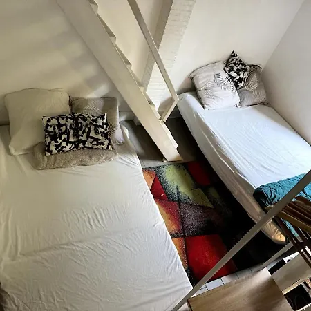 Sleeps 5 - Budget-friendly Flat - And Cozy Nice