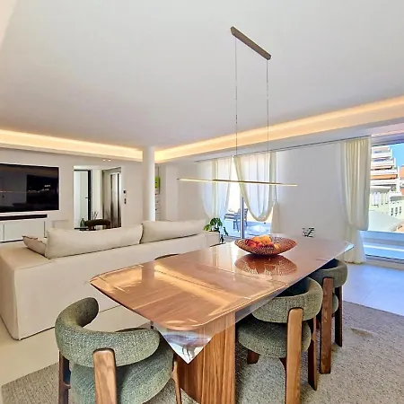 Nestor&jeeves - Julianna Rooftop - Jacuzzi - Sauna Apartment *