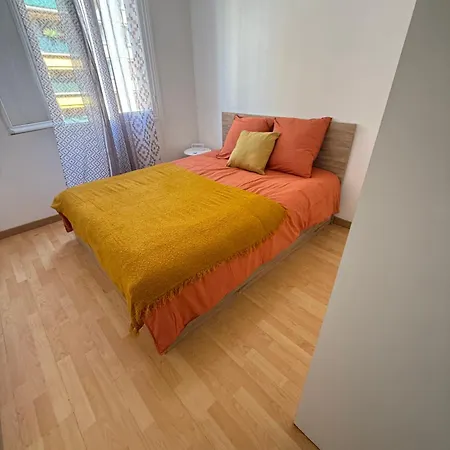 Apartment Cosy In With Balcony Parking