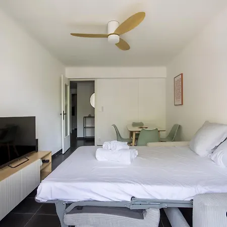 Apartment Near Airport Nice