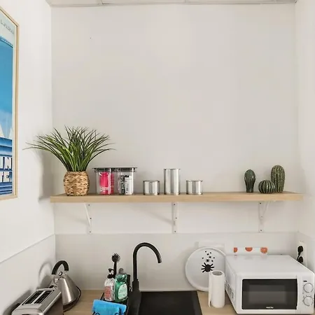 Urbain & Confortable - Gare A 5 Min A Pied Apartment