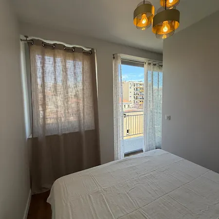Apartment Joli Fleurs Nice