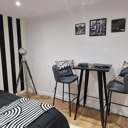 Cine Chic Sur La Promenade Des Apartment *