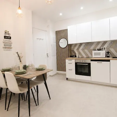 Apartment Calm Elegant In The Heart Of Nice