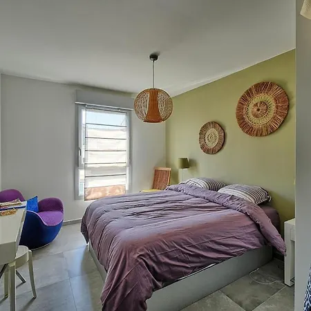 Apartment Lovely 4-bedroom Family In *