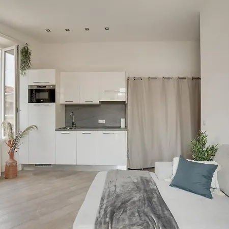Carre D'or Place Massena - Magnifique Apartment